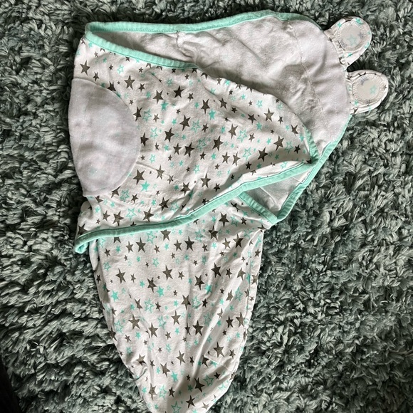 Blue and Gray New Baby Swaddles - Picture 9 of 9